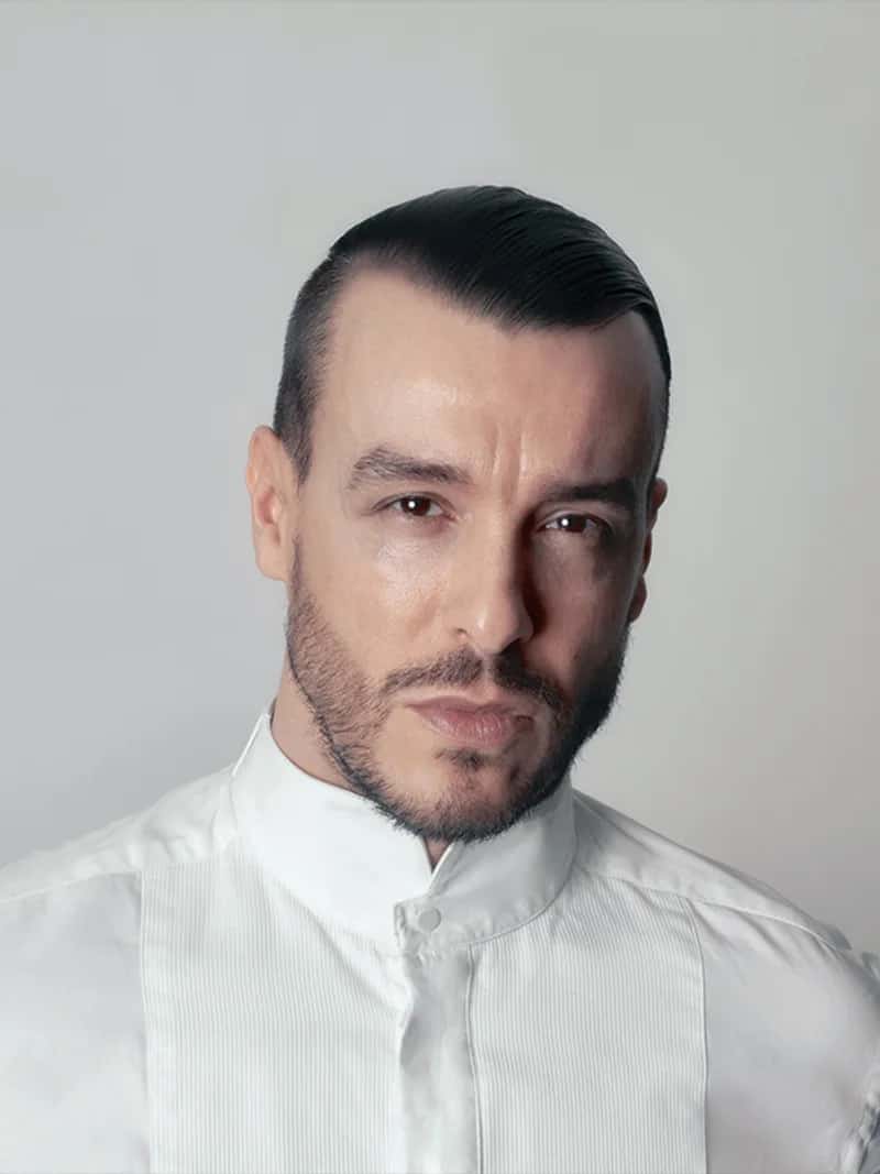 Cem Belevi sanatçı fotoğrafı