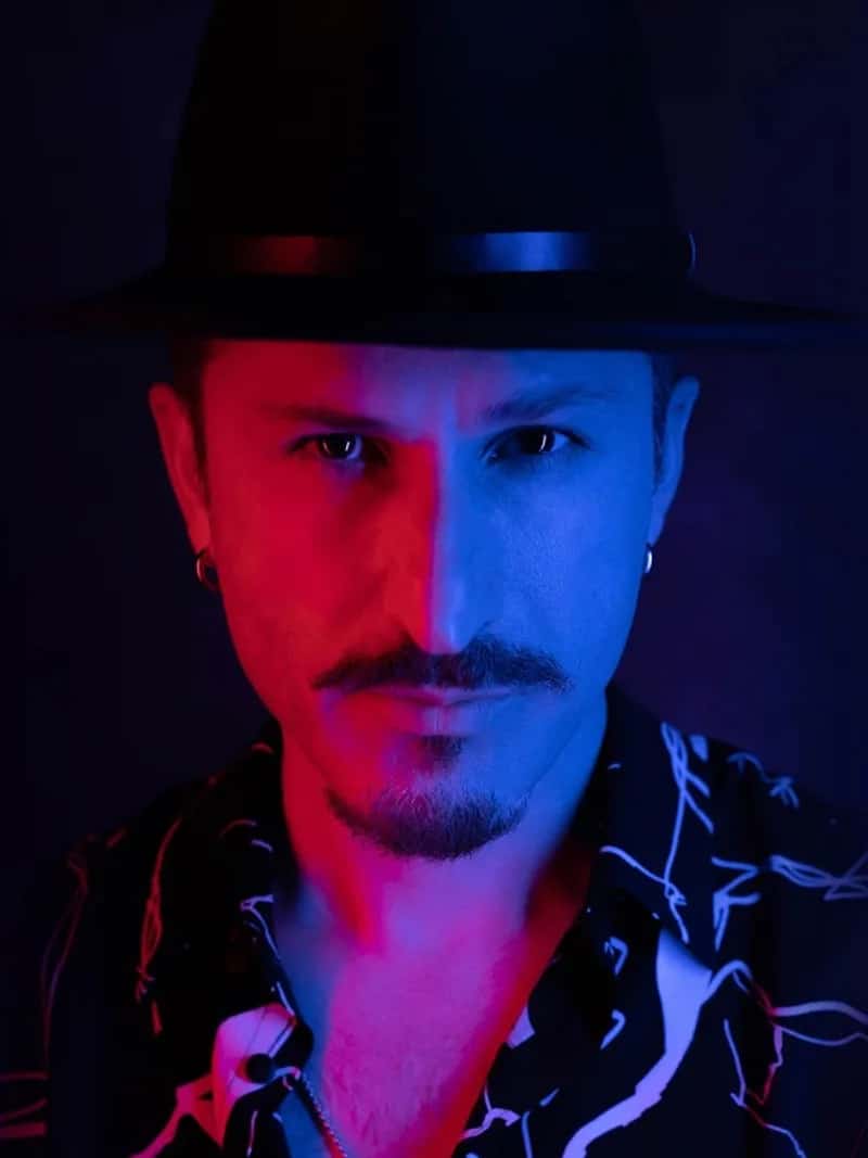 Doğan Duru (Rock) sanatçı fotoğrafı