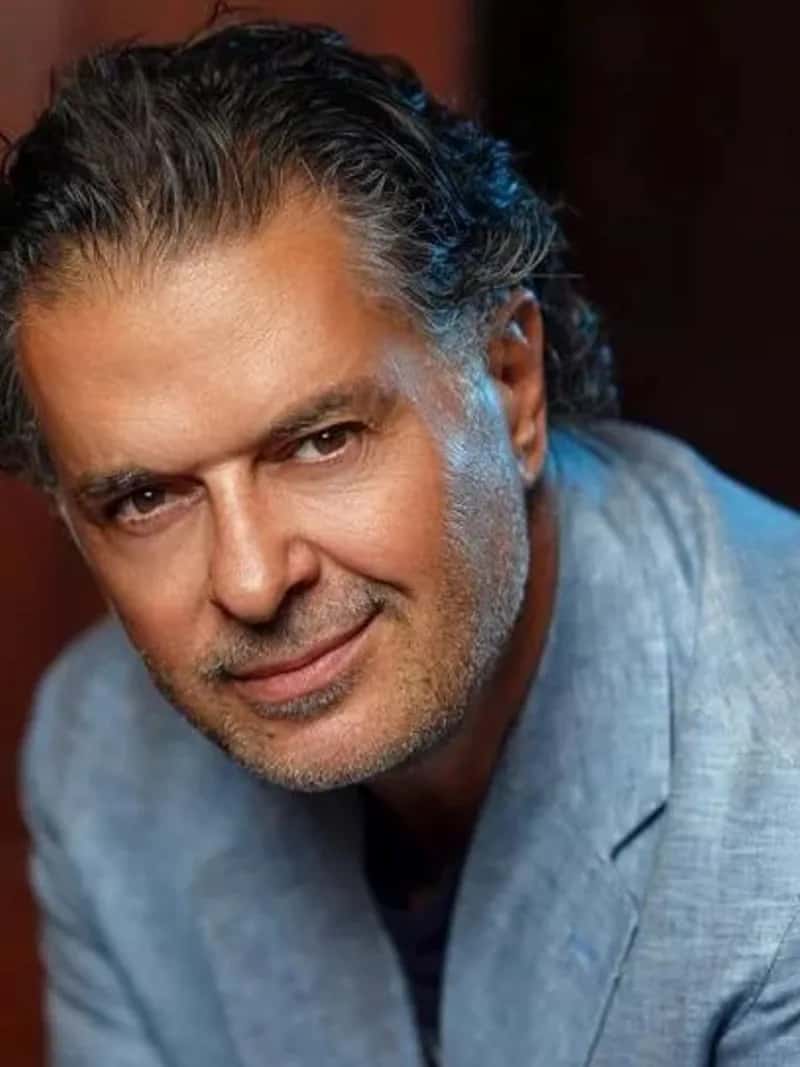 Ragheb Alama sanatçı fotoğrafı