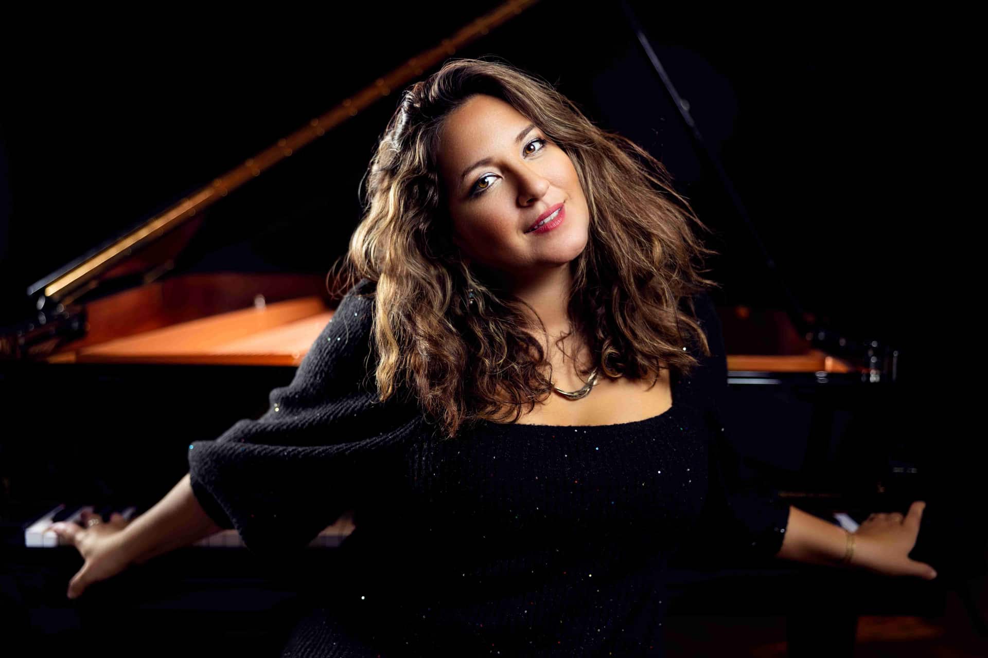 Nicole Zuraitis afişi