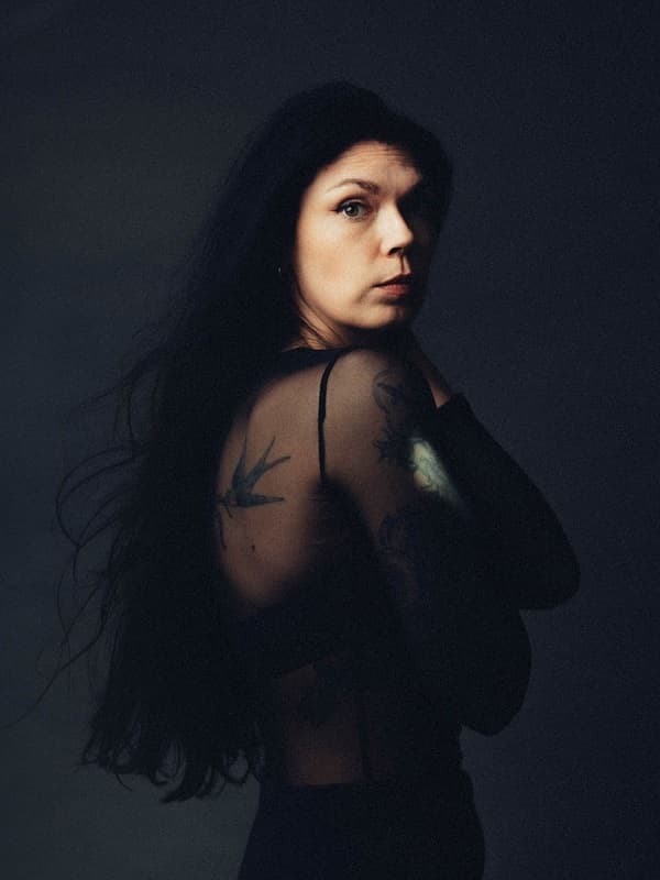 %100 Müzik Sunar: A.A. Williams