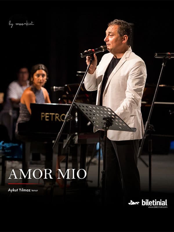 "Amor Mio" Latin Konseri