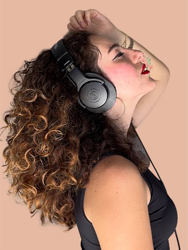 DJ Ece Kanmaz