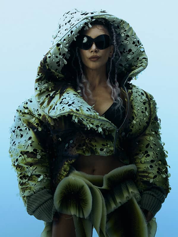 Hande Yener afişi