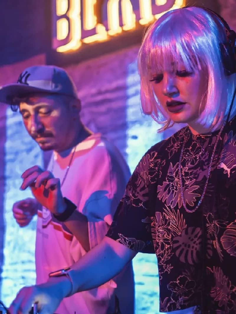 2000's Party / Daddy-E & Dear Darling