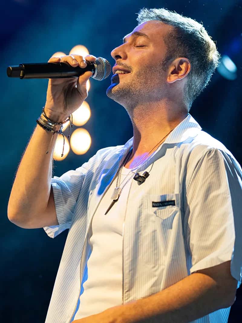 Oğuzhan Koç (Türkçe Pop) sanatçı fotoğrafı