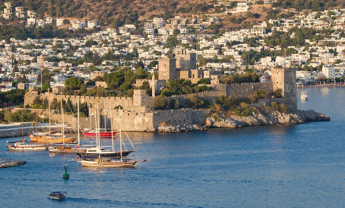 Bodrum Kalesi, festival gecelerinde caz ve klasik müzik konserlerine de ev sahipliği yapıyor.