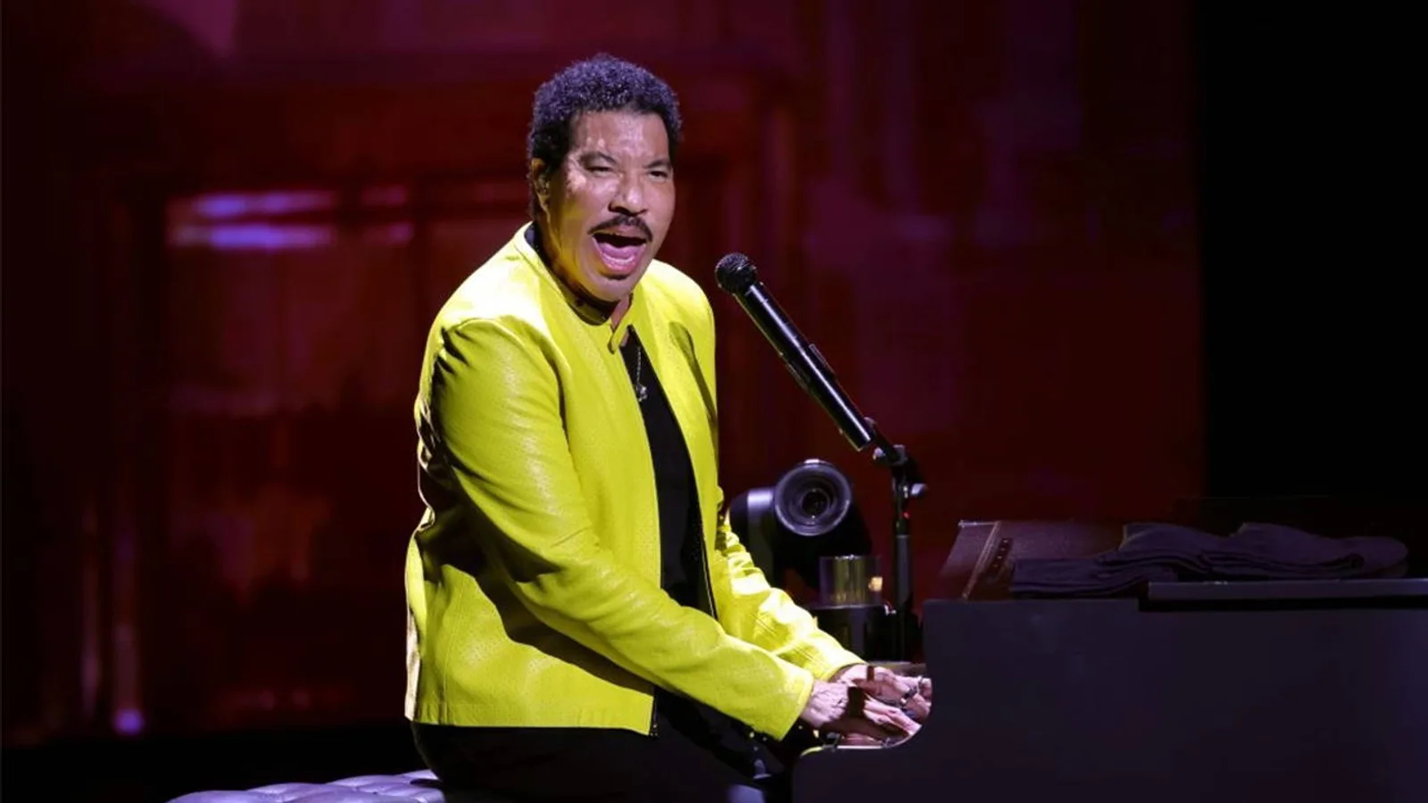 Lionel Richie, Konser Sonrası Hastaneye Kaldırıldı